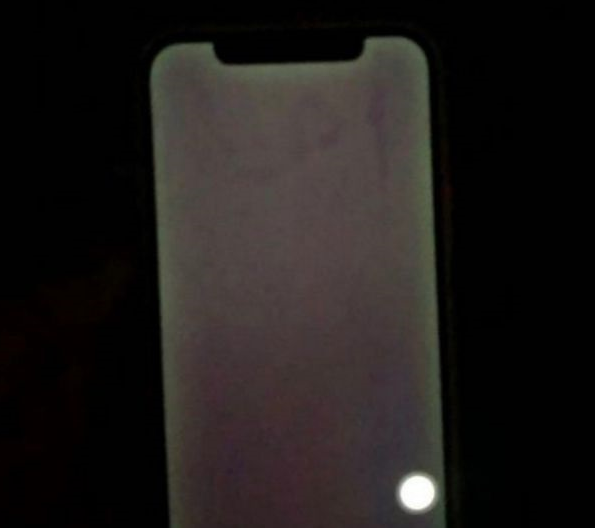 海陵苹果手机维修分享苹果客服回应 iPhone 12 屏幕“发绿”问题 